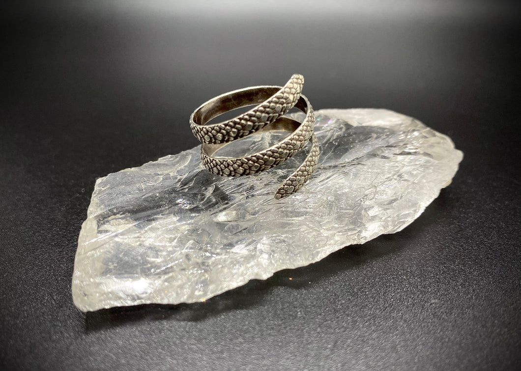 Adjustable Snake Skin Ring (Size Range-8.5/10)