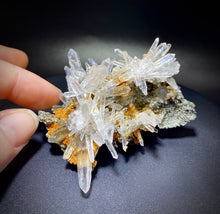 Load image into Gallery viewer, Quartz Cluster from Washington State
