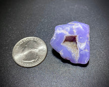 Load image into Gallery viewer, Holley Blue Agate from Oregon (17 grams)
